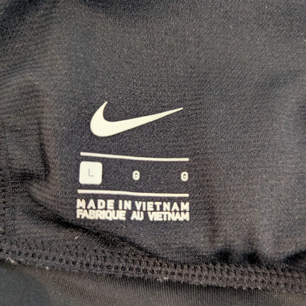 Nike Women's Black Swim Top - Picture 3 of 4
